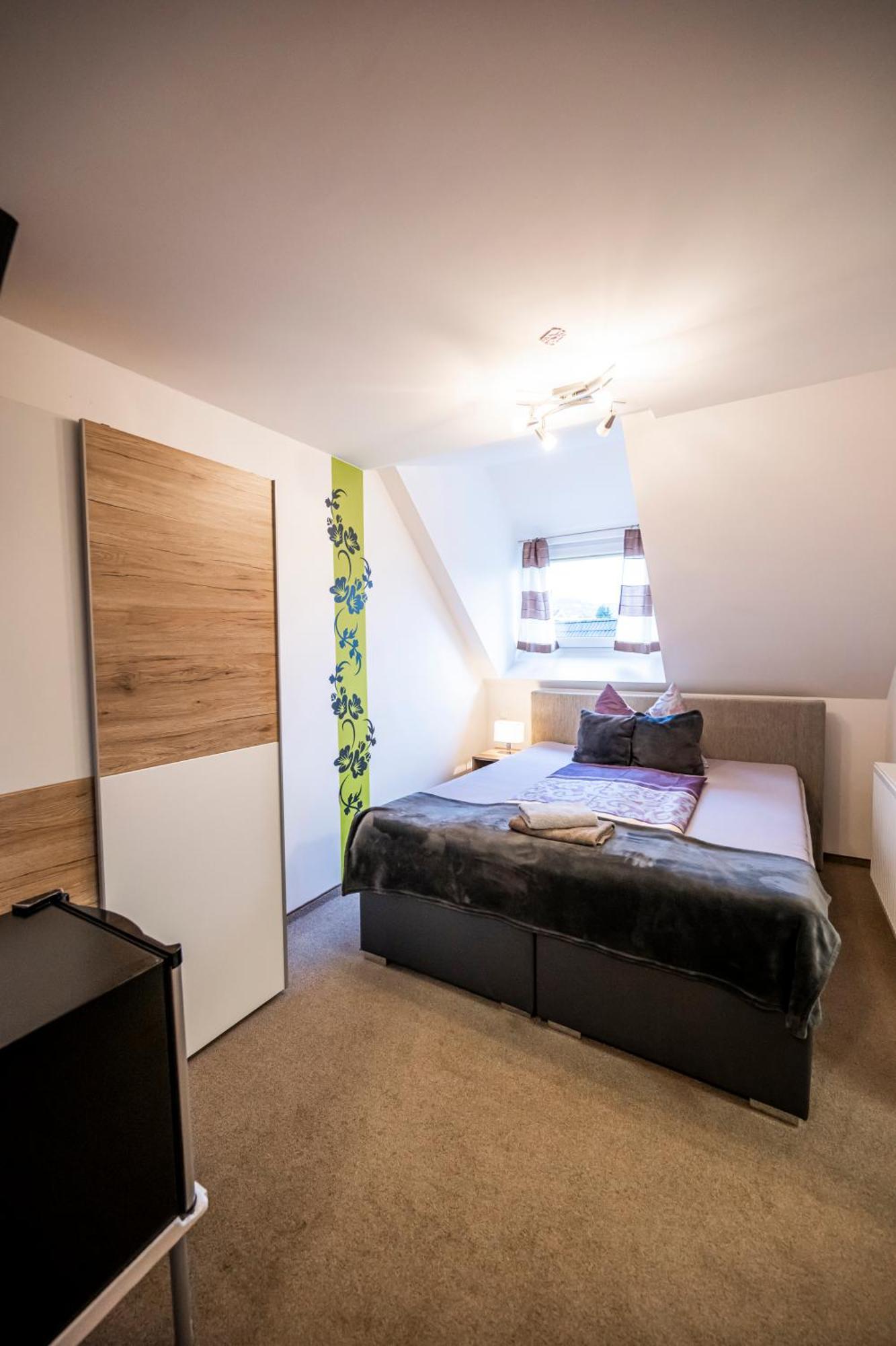 Die Schlafstube - Bed & Breakfast Zeltweg Esterno foto