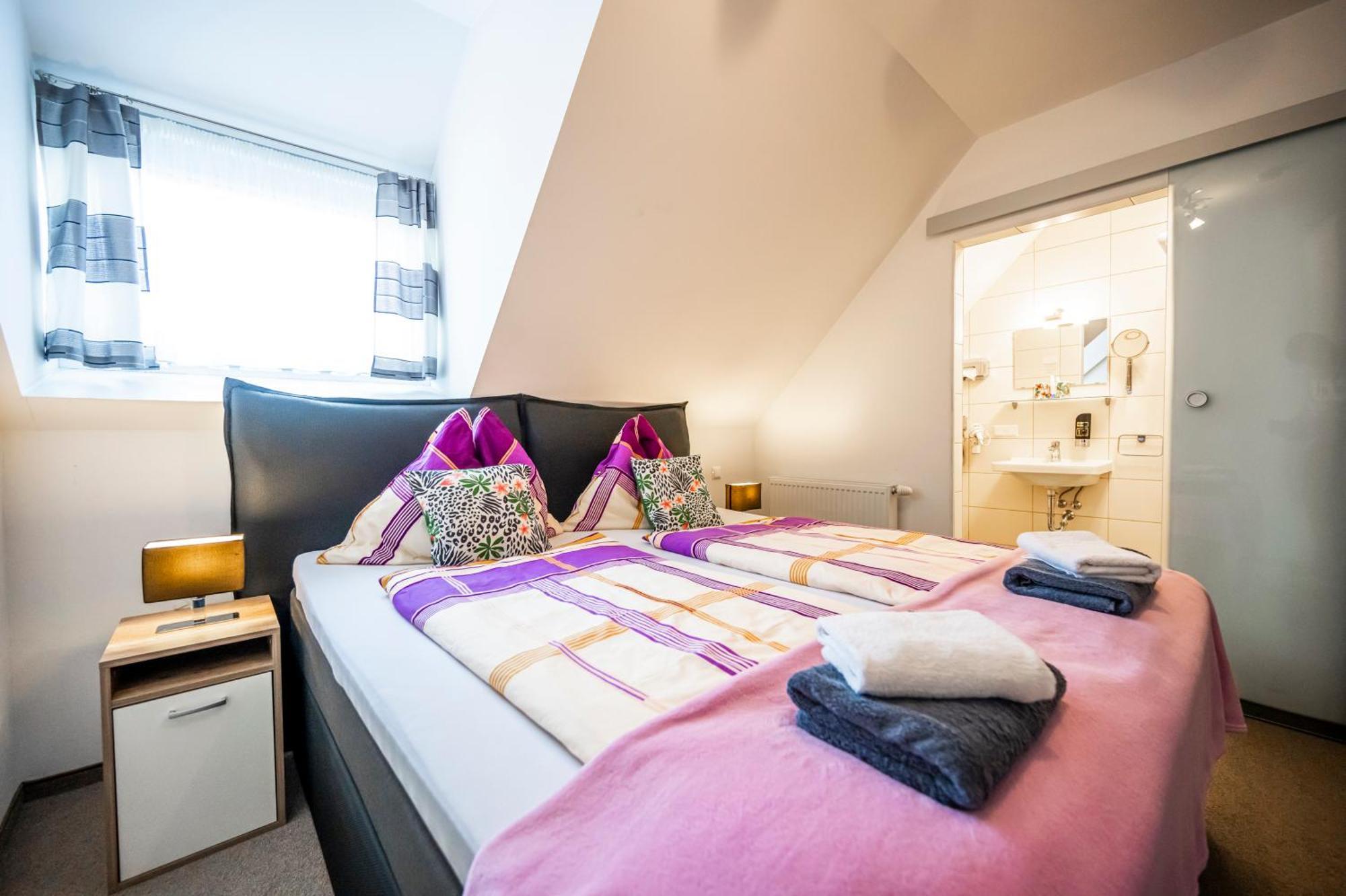 Die Schlafstube - Bed & Breakfast Zeltweg Esterno foto