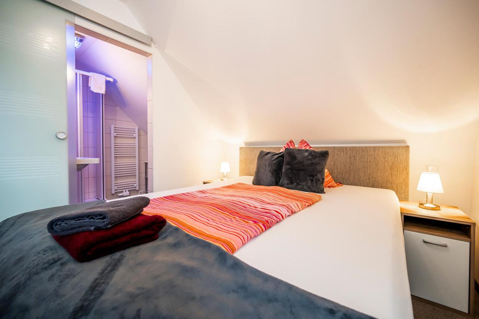 Die Schlafstube - Bed & Breakfast Zeltweg Esterno foto