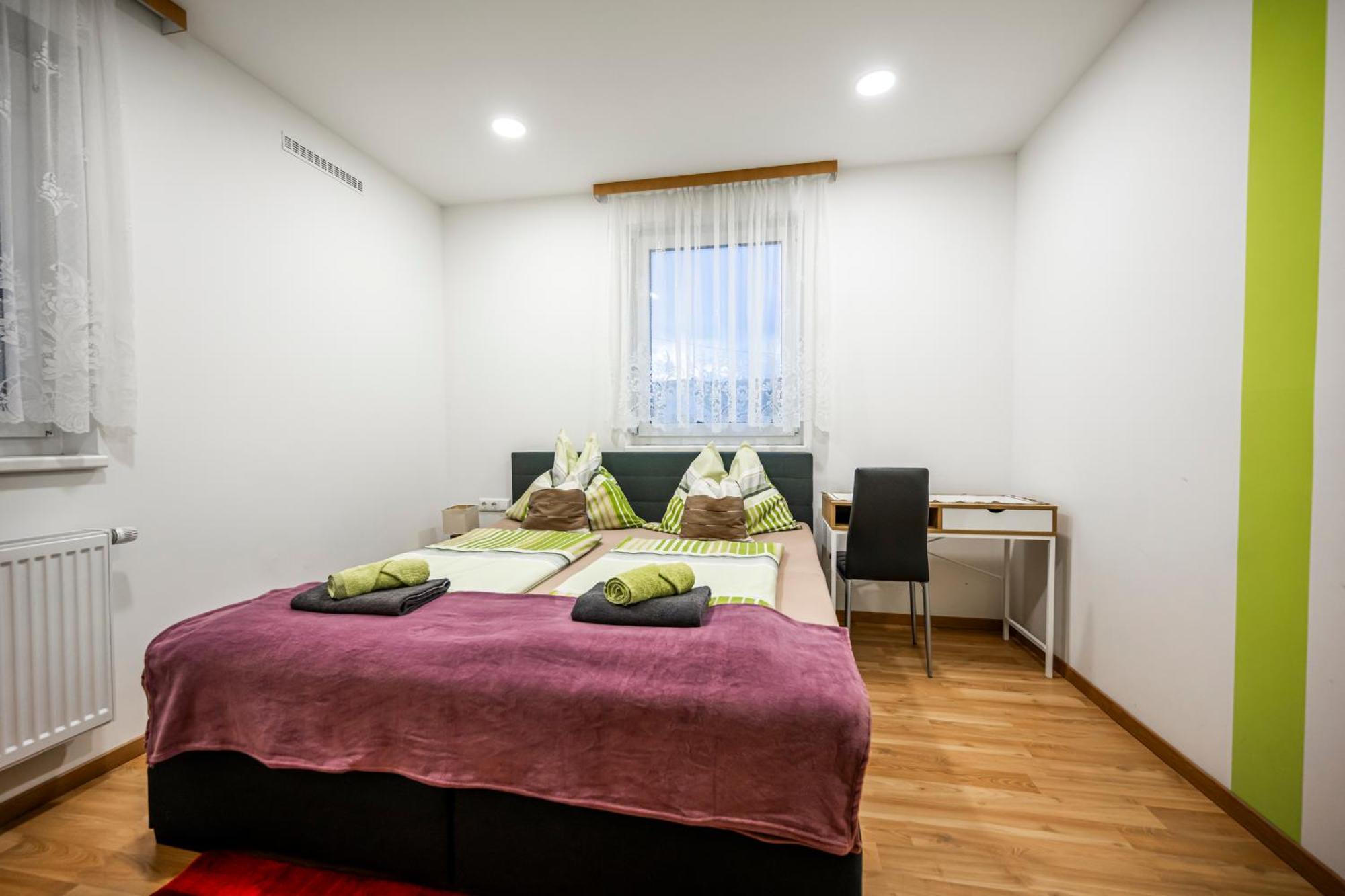 Die Schlafstube - Bed & Breakfast Zeltweg Esterno foto
