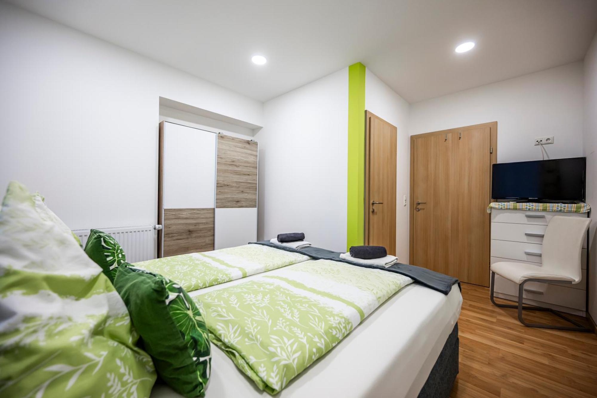 Die Schlafstube - Bed & Breakfast Zeltweg Esterno foto