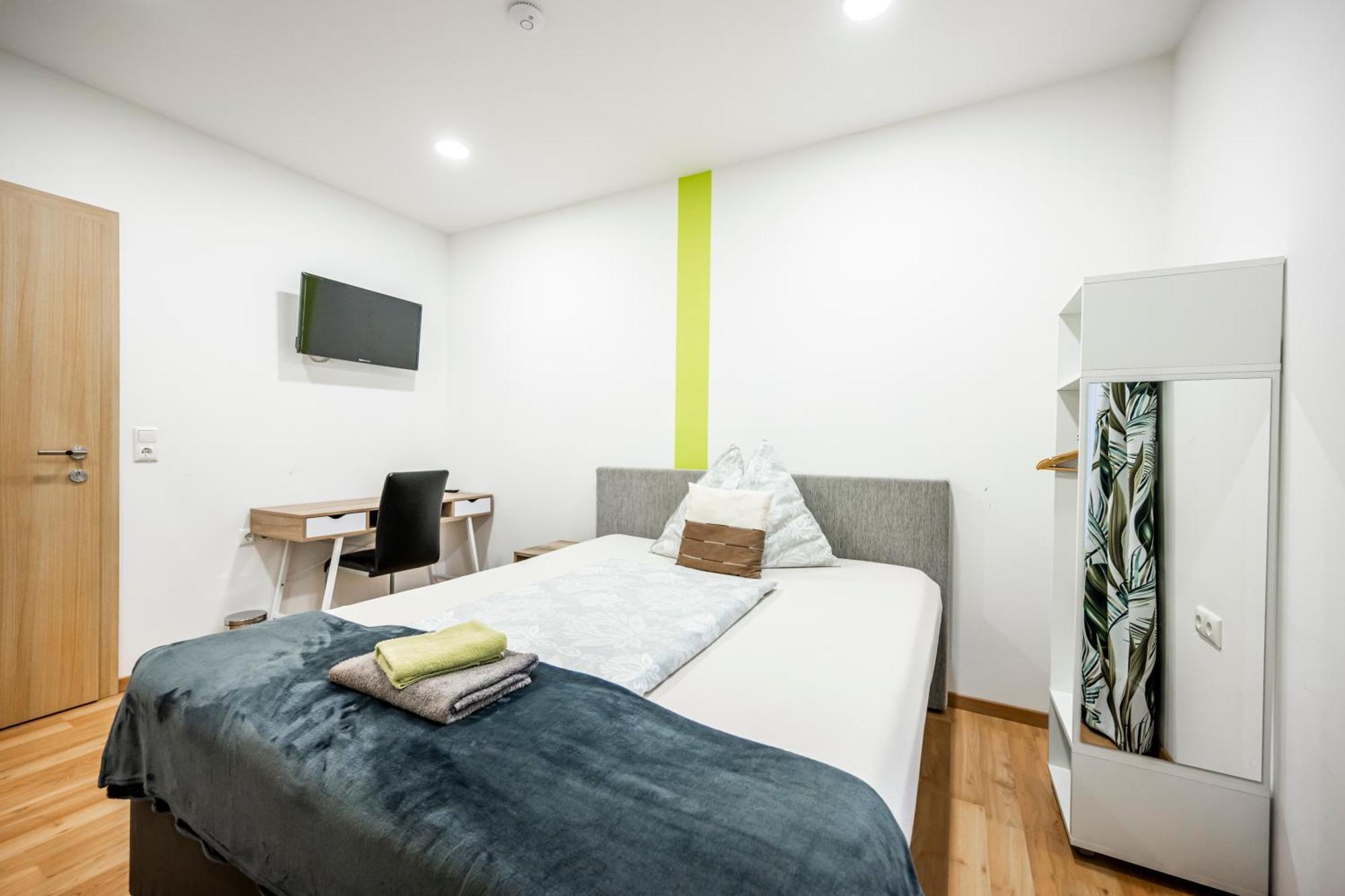 Die Schlafstube - Bed & Breakfast Zeltweg Esterno foto