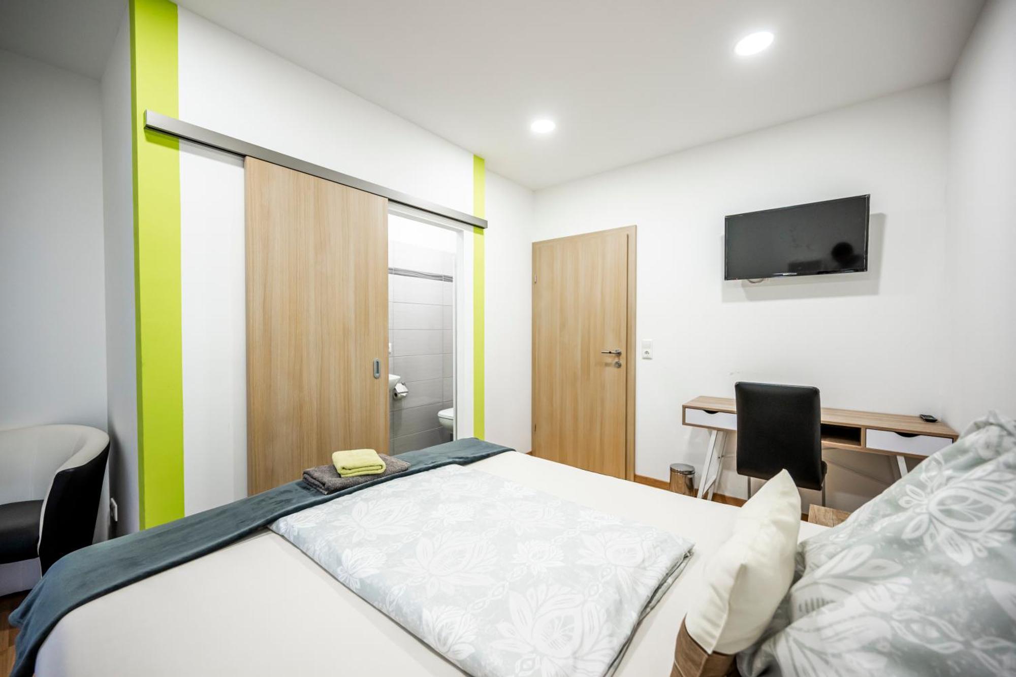 Die Schlafstube - Bed & Breakfast Zeltweg Esterno foto