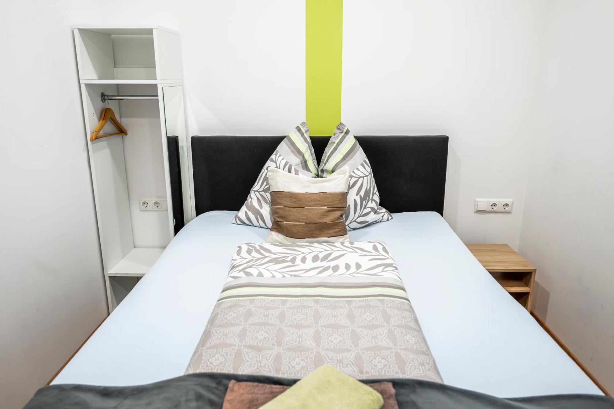 Die Schlafstube - Bed & Breakfast Zeltweg Esterno foto